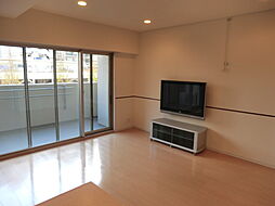 ロイヤルパークス新田 916 6階3SLDKのリビング/ダイニング