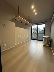 京王線 国領駅 徒歩8分の賃貸アパート 1階1LDKのリビング/ダイニング