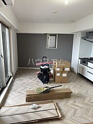 プラウドフラット三軒茶屋 10階2LDKのリビング/ダイニング