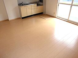 ヴィラージュルピナ　Ａ棟 101