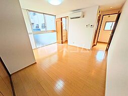 アーバンプレイス上野毛 202 2階1Kのリビング/ダイニング