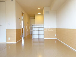 ドッググレイスコート 2階2LDKのリビング/ダイニング