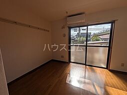 コアロード 105 2階ワンルームのリビング/ダイニング