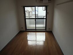 アメニティ107 203 2階1Kのリビング/ダイニング