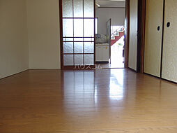 英進ハイツ 201 2階2DKのリビング/ダイニング