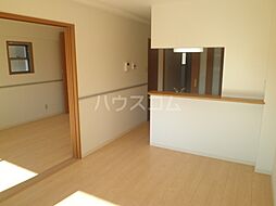 キャッスルヒルズ 402 4階2LDKのリビング/ダイニング