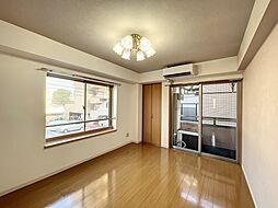 アップルパイＯＮＥ 201 2階1Kのリビング/ダイニング