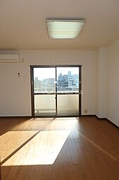 アーバン・スクエア 403