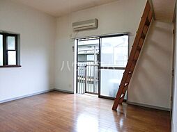 ラ・メゾン 201 2階1Kのリビング/ダイニング