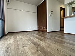 京王競馬場線 府中競馬正門前駅 徒歩4分の賃貸アパート 1階ワンルームのリビング/ダイニング