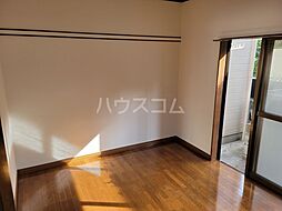 アベニューアイ 202 2階1Kのリビング/ダイニング