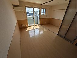 アクシスＣ 2階1LDKのリビング/ダイニング