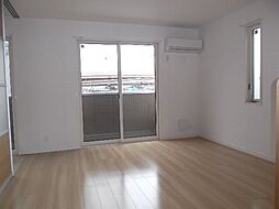 つくばエクスプレス 六町駅 徒歩9分の賃貸アパート 3階2LDKのリビング/ダイニング