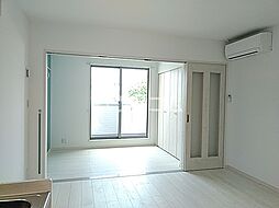 ジュネス内浜町 202 2階1LDKのリビング/ダイニング