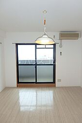 名古屋市営名城線 黒川駅 徒歩2分の賃貸マンション 4階ワンルームのリビング/ダイニング