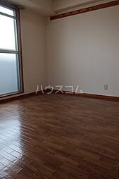 JR東海道本線 金山駅 徒歩5分の賃貸マンション 8階1Kのリビング/ダイニング