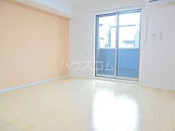 ピースジョイ 102 1階ワンルームのリビング/ダイニング