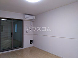 コスモ・ビリン 101 1階1LDKのリビング/ダイニング