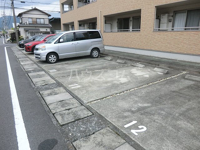 5 / 6