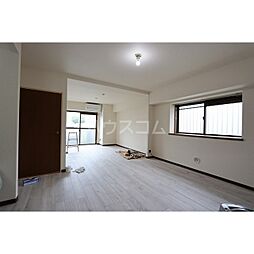 カサグランデ湘南 101 1階1SLDKのリビング/ダイニング