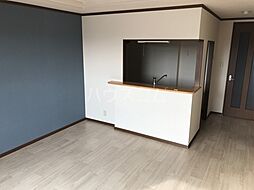 モデルナ江木 2階2LDKのリビング/ダイニング