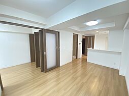 サンクチュアリ御池御前 4階1LDKのリビング/ダイニング