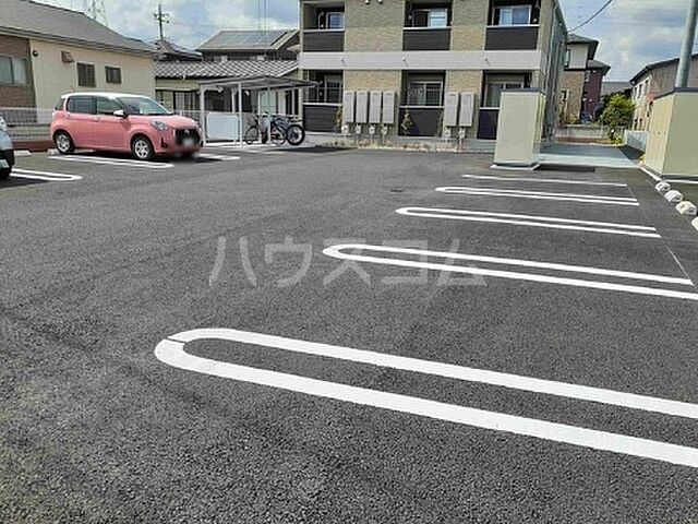 4 / 5