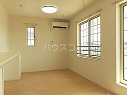 フレッサＭ 202 2階1LDKのリビング/ダイニング