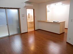 京福電気鉄道嵐山本線 太秦広隆寺駅 徒歩12分の賃貸テラスハウス 1階2LDKのリビング/ダイニング