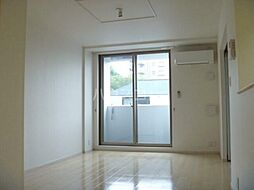 東急田園都市線 青葉台駅 徒歩14分の賃貸マンション 3階1LDKのリビング/ダイニング