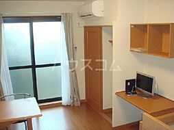 レオパレスｙｏｕ 210 2階1Kのリビング/ダイニング