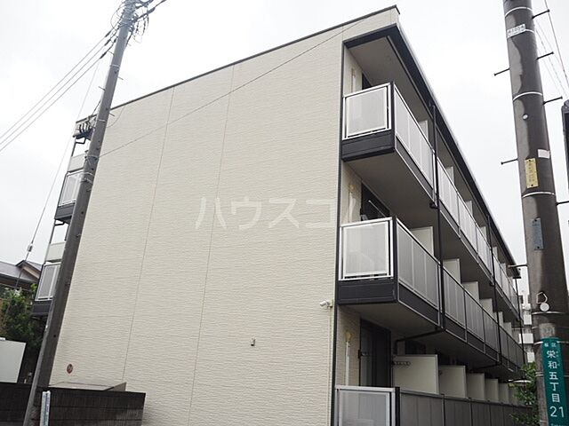 3 / 19