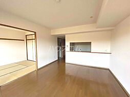 ディアパーク杉田南 102 1階3LDKのリビング/ダイニング