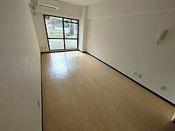 プラザ境町 1階ワンルームのリビング/ダイニング