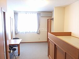 レオパレス三丁田 209 2階1Kのリビング/ダイニング