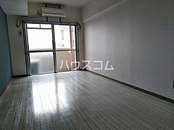 アイルモネ山手 4B 4階ワンルームのリビング/ダイニング