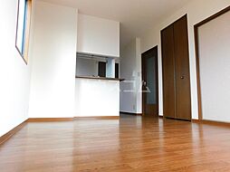 メゾンカメリアＤ棟 202 2階2LDKのリビング/ダイニング