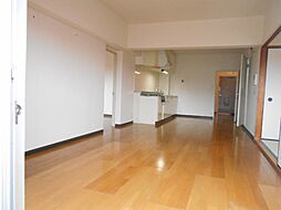 アーバンドエル杁中 608 6階4LDKのリビング/ダイニング