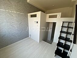 ヴィラ竹ノ塚 2階ワンルームのリビング/ダイニング