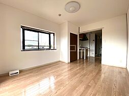 セントラルメゾン 101 1階ワンルームのリビング/ダイニング