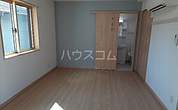 フォルトゥーナ津田沼 204 1階ワンルームのリビング/ダイニング