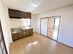 オレンジハイツ B-203 2階3DKのリビング/ダイニング