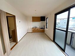 ルビナス　III 203 2階2DKのリビング/ダイニング