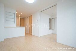 ベルローザ 201 2階2LDKのリビング/ダイニング