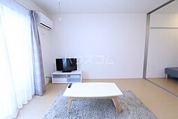 サン・ビリーブ 102 1階1LDKのリビング/ダイニング