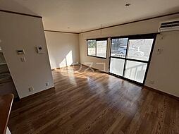 ハイツスズキA 101 1階1LDKのリビング/ダイニング