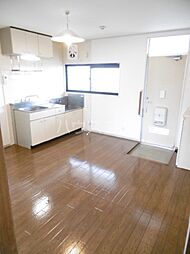 プレジール六実 1階2DKのリビング/ダイニング