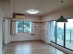 パレットガーデン四番館 6階4LDKのリビング/ダイニング