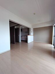 クリスタルスクエア 101 1階2LDKのリビング/ダイニング