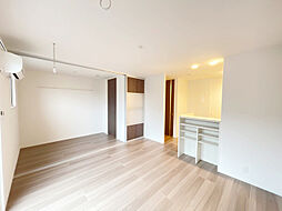 ラルーチェV 101 1階1LDKのリビング/ダイニング